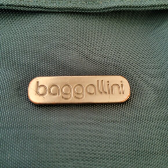 Baggallini Crossbody Bag Water-Resistant With Adjustable Strap - Picture 9 of 9